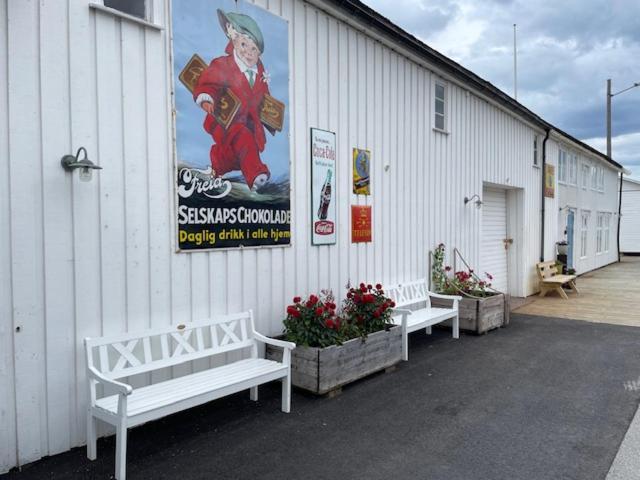 1. Etg I Dampskipsbrygga, Lodingen Havn 外观 照片